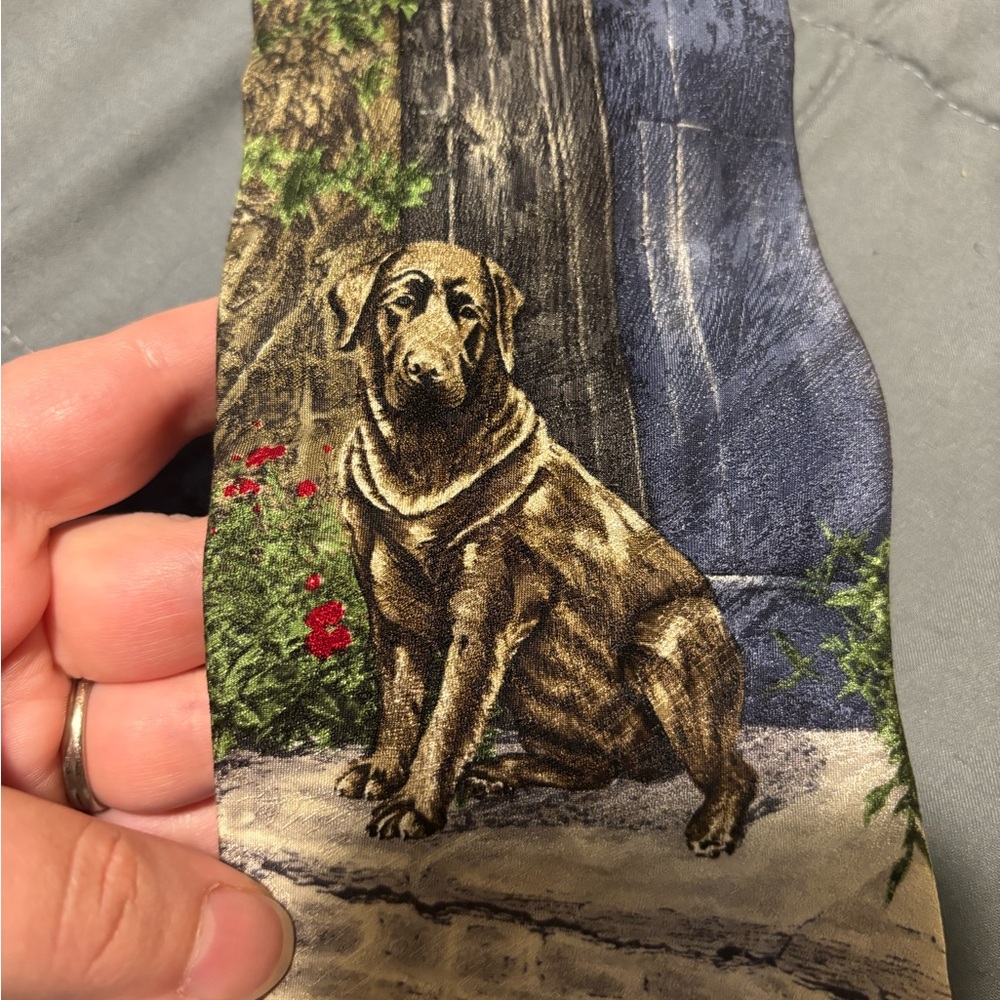 ENDANGERED SPECIES Vintage “The Sentry” 100% Silk Men’s Labrador Tie - Picture 2 of 6